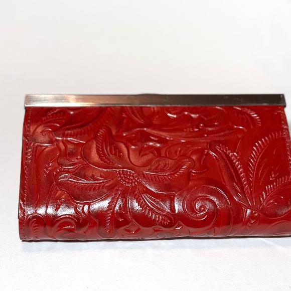 PATRICIA NASH Tooled Leather Cauchy Wallet - Picture 2 of 9